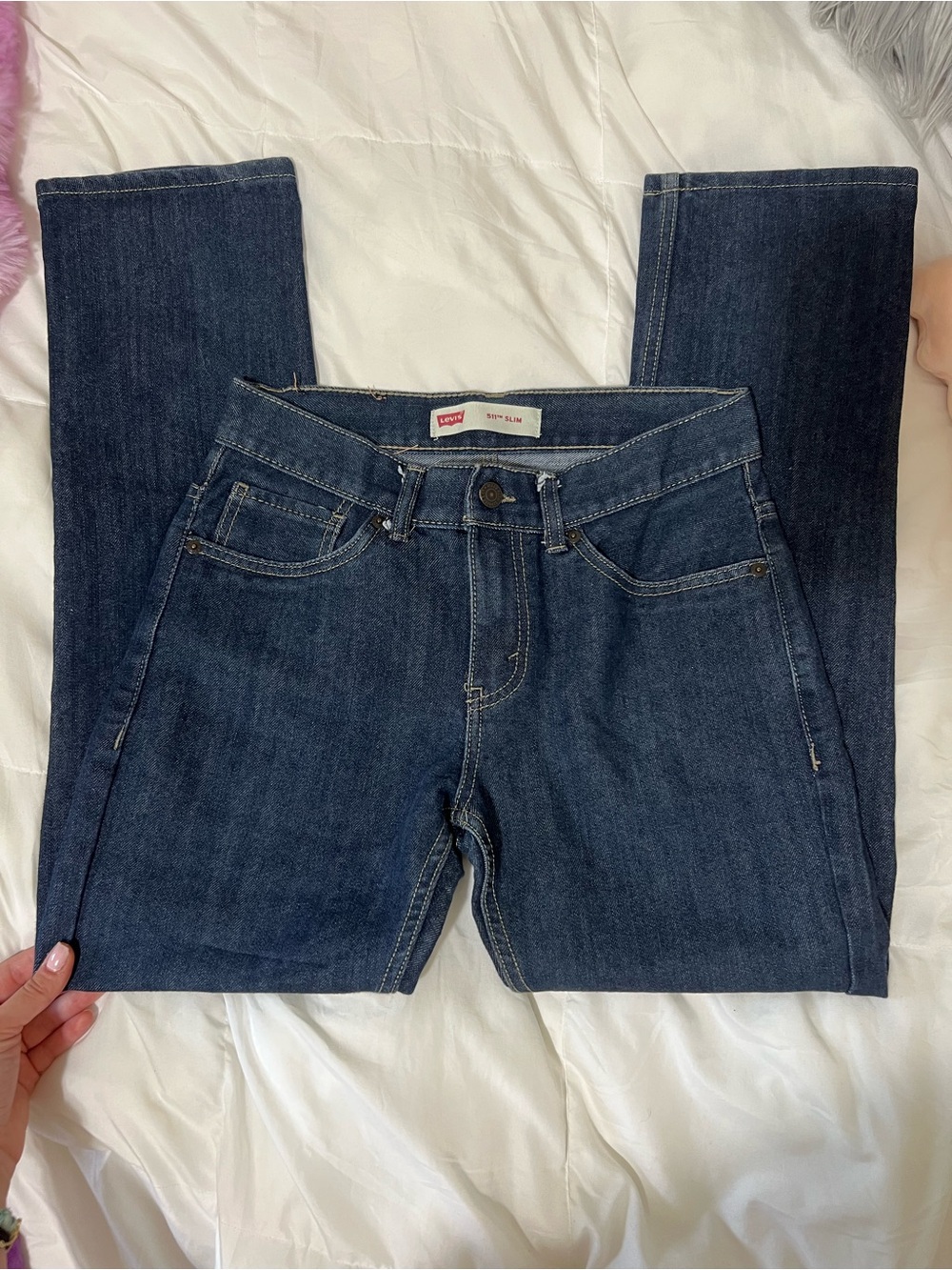 Levi's Women's slim Straight Leg Jeans